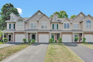 8715 Little Hoop Rd, Roanoke, VA 24019