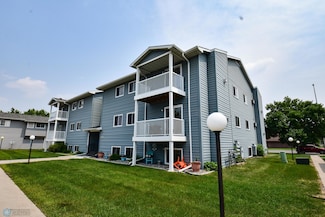 2515 25th St S Unit 303, Fargo, ND 58103
