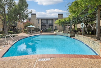 7731 Meadow Park Dr Unit 120, Dallas, TX 75230