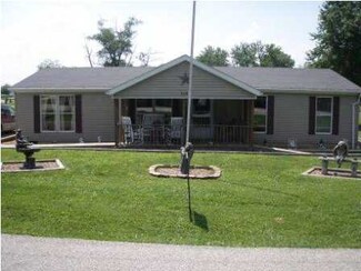 308 S Walnut St, Dale, IN 47523