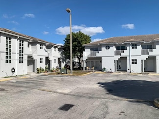10250 NW 80th Ct, Hialeah Gardens, FL 33016