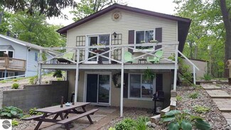 2067 Minnepata Rd, National City, MI 48748