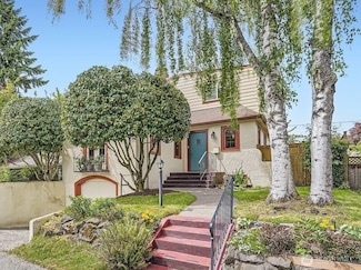 2523 Royal Ct E, Seattle, WA 98112