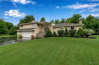 6804 Scottsdale Rd, East Amherst, NY 14051