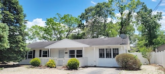 113 Lawrence Dr, Lanoka Harbor, NJ 08734