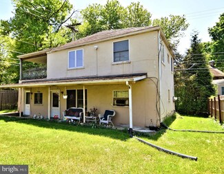 504 Sardaro Ln, Norristown, PA 19401