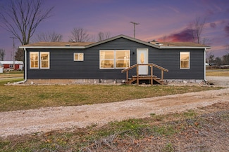 12901 Millers Mill Rd, Constantine, MI 49042