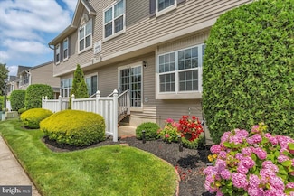 4002 Grenwich La, Mount Laurel, NJ 08054