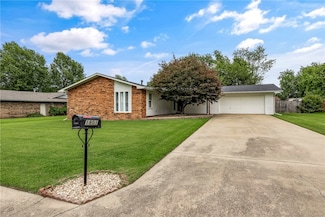 1801 Jean St, Springdale, AR 72762