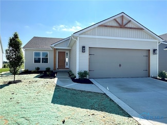 325 Jude Rd, Oregon, OH 43616