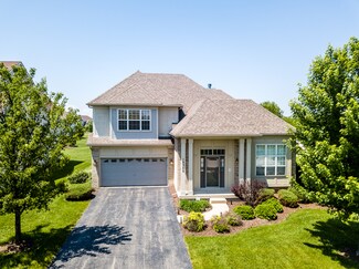 12350 S Blue Water Pkwy, Plainfield, IL 60585