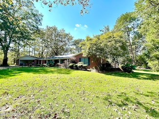 148 Kemp Rd, Magee, MS 39111