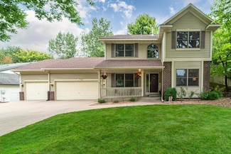 5903 Bryant Ln, Inver Grove Heights, MN 55076
