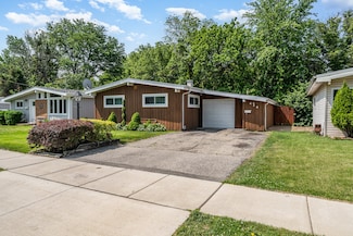 438 S Wolf Rd Unit 1, Wheeling, IL 60090