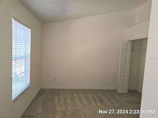3019 Bear Oak Dr, Valrico, FL 33594