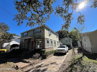 1059 Lafayette St, Biloxi, MS 39530