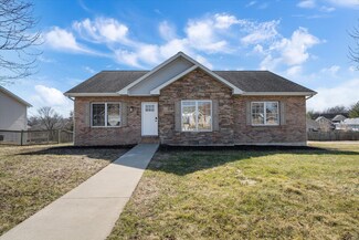 700 Downing Ct, Fulton, MO 65251