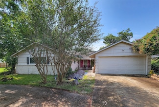 5325 Schumacher Ln, Houston, TX 77056