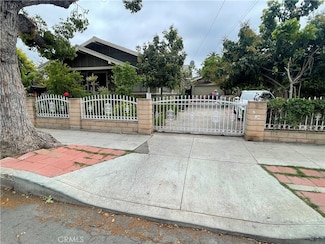 1230 E 8th St, Long Beach, CA 90813