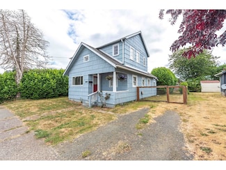 3236 Sheridan Ave, North Bend, OR 97459