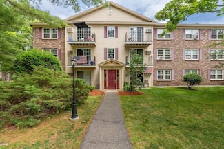 2 Autumn Leaf Dr Unit 15, Nashua, NH 03060