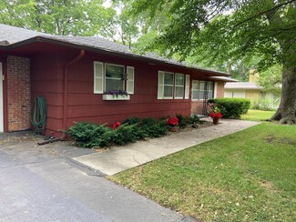 5 W Edwards St, Iola, KS 66749