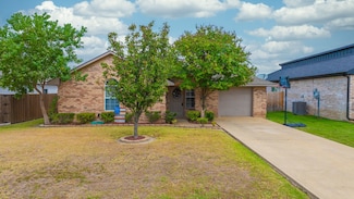 702 Aldridge St, Commerce, TX 75428