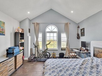 50 Boatswain's Way Unit 503, Chelsea, MA 02150