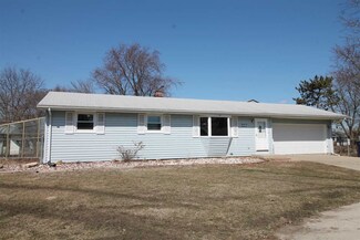 2200 Taylor Ct, Janesville, WI 53546