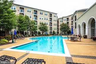 2301 25th St S Unit 4306, Arlington, VA 22206