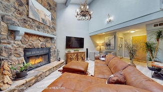 108 Jack Little Dr Unit B-8, Ruidoso, NM 88345