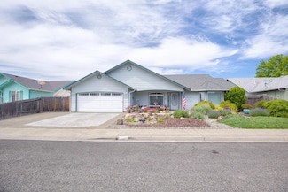 1912 SW K St, Grants Pass, OR 97526