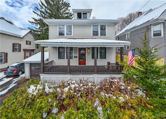 34 Arthur St, Little Falls, NY 13365