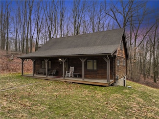 231 Glade Mills Rd, Valencia, PA 16059