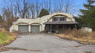 11311 N Nash Dr, Syracuse, IN 46567