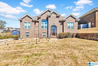 720 Lamplighter Ln, Birmingham, AL 35214