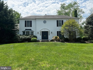 5 Stark Ct, Princeton Junction, NJ 08550