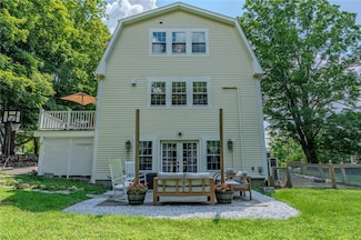 6 Limerock Rd, Smithfield, RI 02917