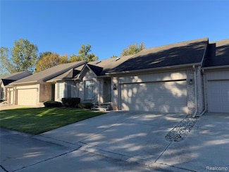 35251 Kings Forest Blvd Unit 62, Clinton Township, MI 48035