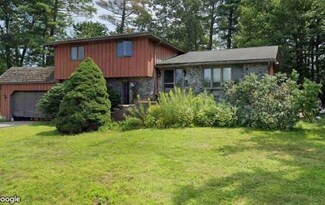 2 Lakeside St, Salem, NH 03079