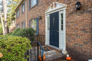 2061 Montreat Cir Unit C, Vestavia Hills, AL 35216
