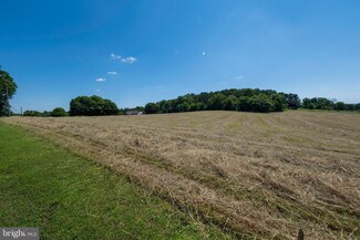 121 Spook Ln, Fleetwood, PA 19522