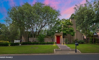 103 Oakwater Dr, Lafayette, LA 70503