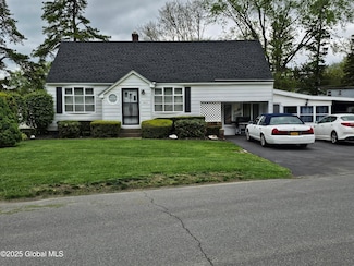 1824 Devendorf Rd, Schenectady, NY 12303