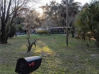 86 Sandi St, Inglis, FL 34449