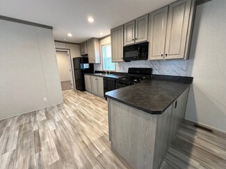 197 Colorado Unit 197, Belleville, MI 48111