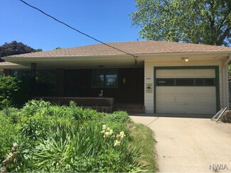 2617 Ross St, Sioux City, IA 51103