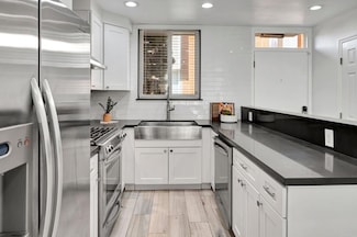 7608 Eads Ave, La Jolla, CA 92037