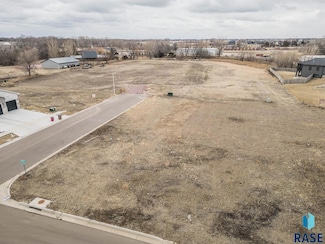 403 Bunyan Dr, Harrisburg, SD 57032