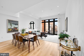 1806 9th St NW Unit 2, Washington, DC 20001
